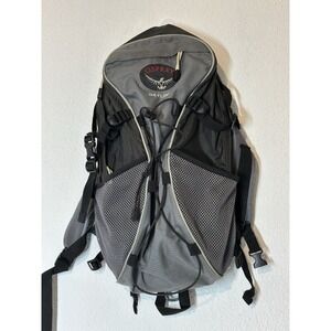 Osprey Daylite Commuter Backpack‎ Gray Black Hiking H20 Camping Trekking